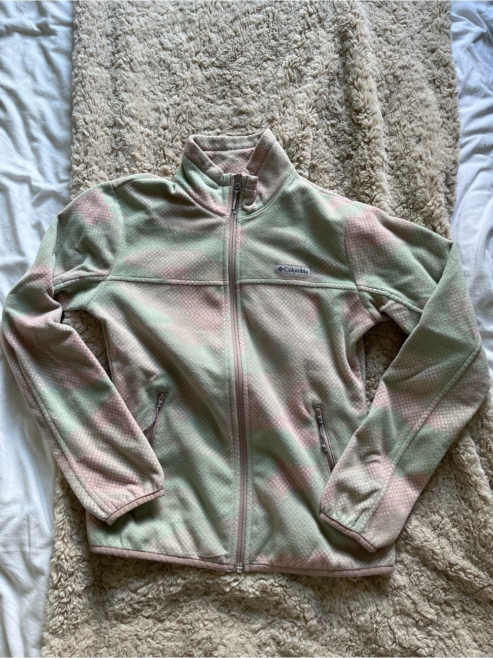 Women Columbia Fleece pink and sage green